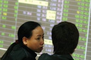 Quyền lực "đòi lại tiền" của nhà đầu tư